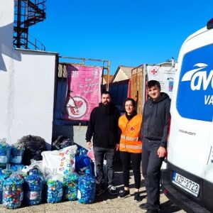 4 Κωνσταντίνος Κοντογιάννης (Γραμματέας Συμπολιτείας Ολυμπίας), Εθελόντρια Σαμαρείτισσα και Σταμάτης Μαύρος (Εθελοντής Συ