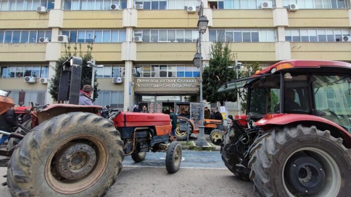 trakter pyrgos agrotes nomarxia