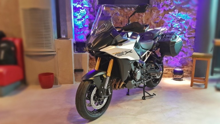 Suzuki GSXS1000GX