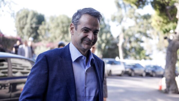 mitsotakis periodeia