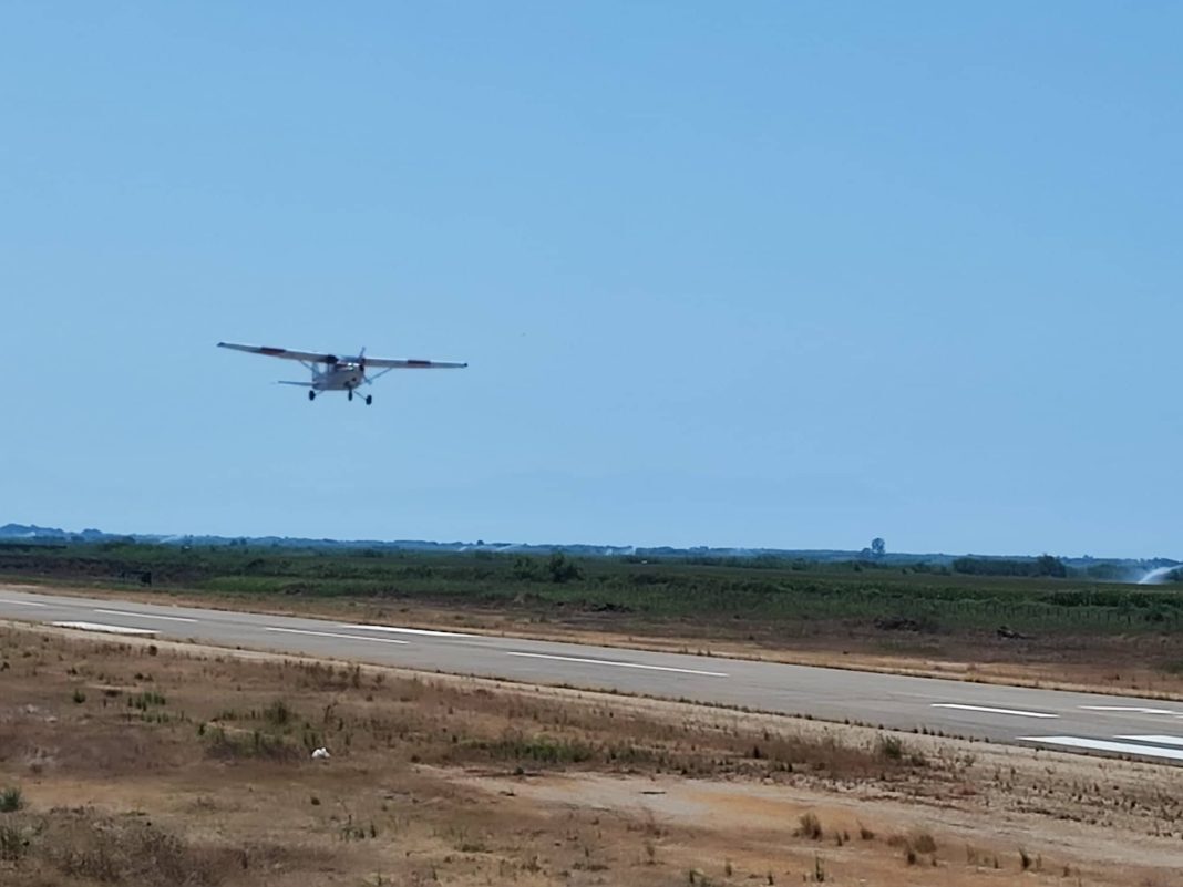 αεροπλανο επιταλιο αεροδρομιο epitalio aerodromio aeroplano