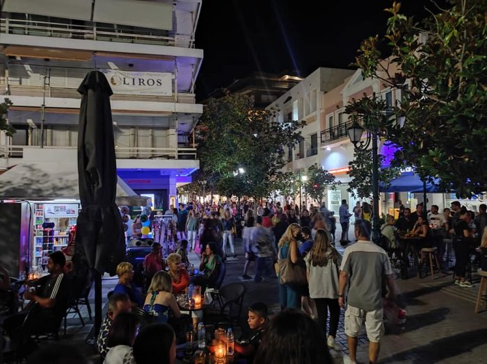 pyrgos agora leyki nyxta