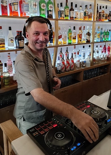 dj karaxalios kalahan