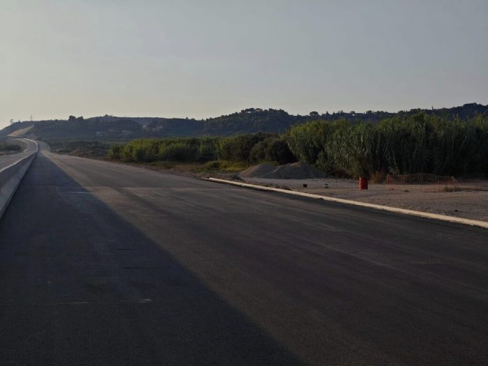 patra pyrgos odos xanakia