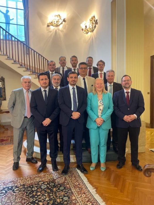 Messenger creation DAB3A6F8 5567 4D63 BE62 CBD1AB003DD3