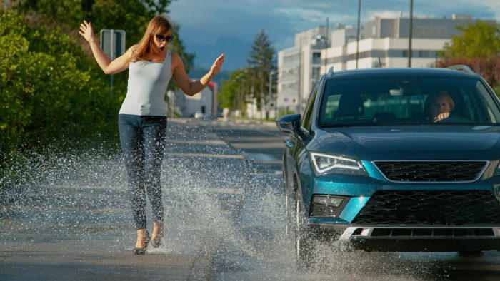 241203091818 pezos rain vroxi pedestrian kakokairia shutterstock 1834324195 1200