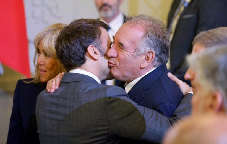 Francois Bayrou macron 780x497 768x489