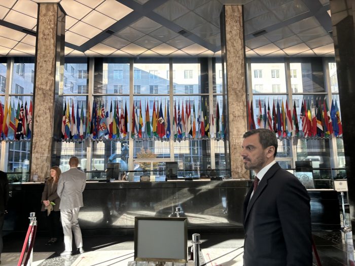 NIKOLAKOPOULOS NEAYORKH