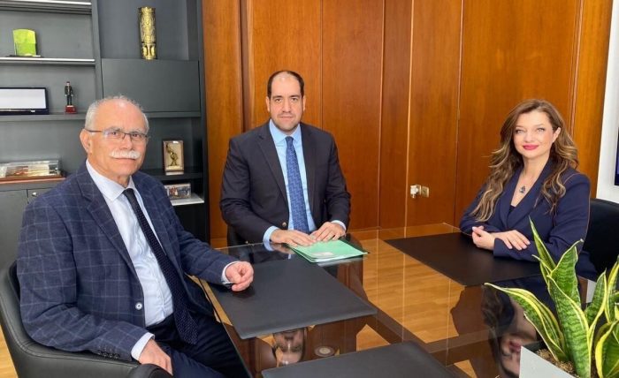 Διονυσίας Αυγερινοπούλου Δημάρχου Πύργου Στάθη Καννή με τον Υφυπ. Εθνικής Αμυνας, Γ. Κεφαλογιάννη, για την ΣΕΤΤΗΛ