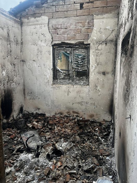 spiti fotia katastrofi