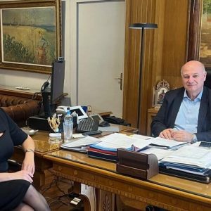 avgerinopouluo tsiaras