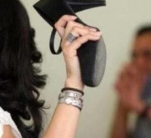 gynaika jylo xylo dernei antra