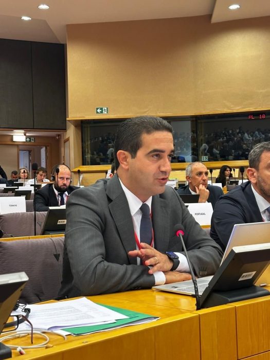 e2eed58d e5ff 4e2b b2d1 4ccd3b787f21