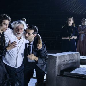 Οιδίπους Τύραννος και Οιδίπους επί Κολωνώ