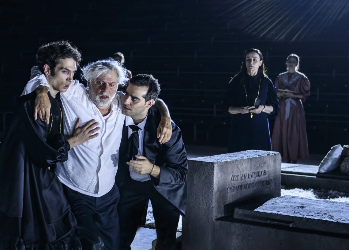 Οιδίπους Τύραννος και Οιδίπους επί Κολωνώ