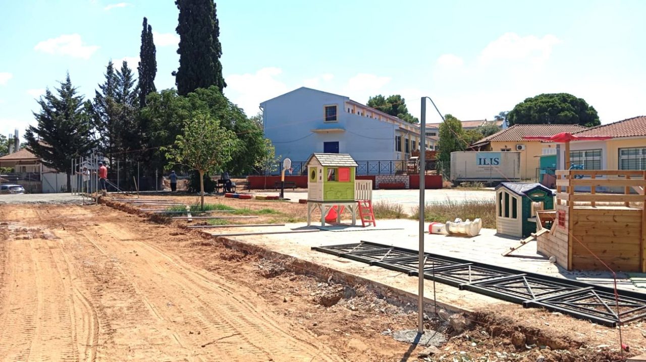 01 NEA EISODOS SXOLEIO