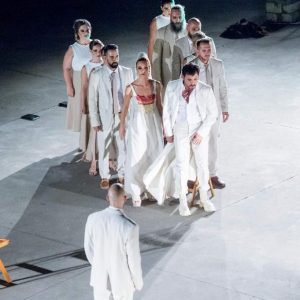 omada theatrou proskinio