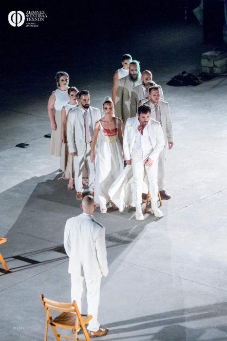 omada theatrou proskinio