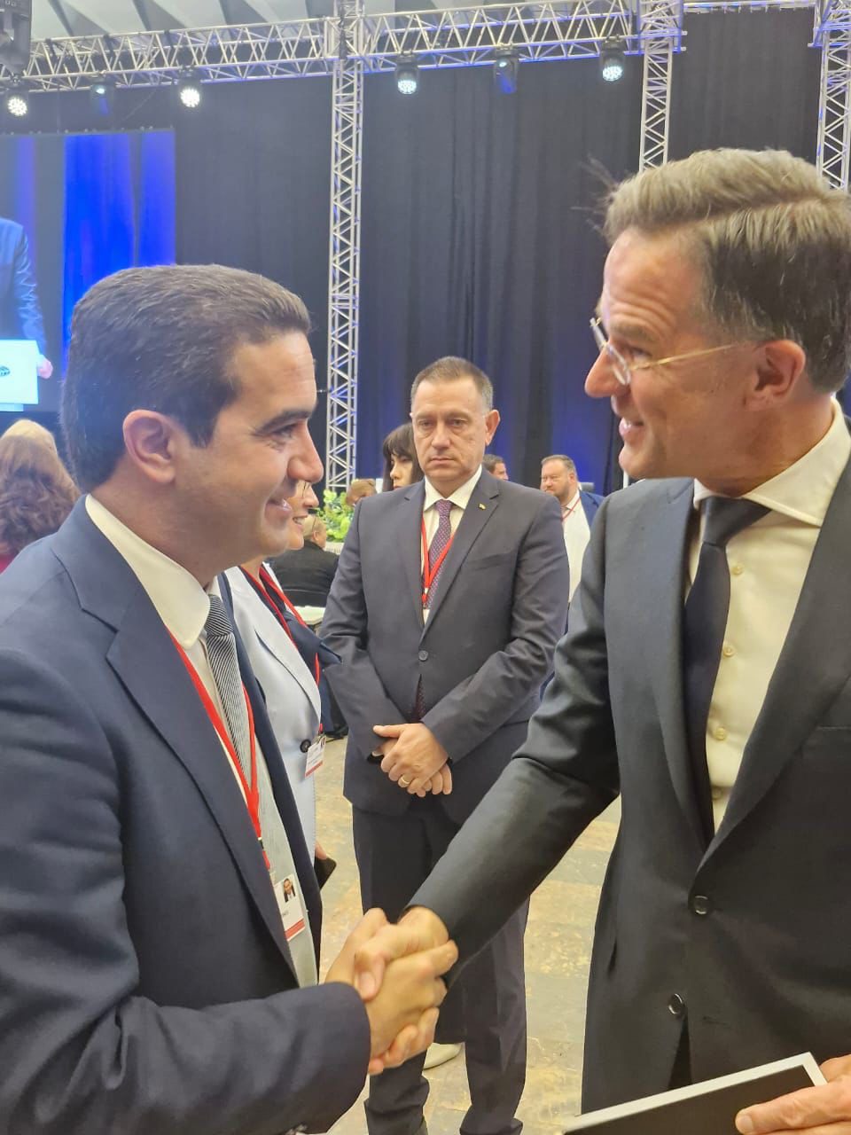 fdafce69 e976 4fe5 96fe dcd95586a298