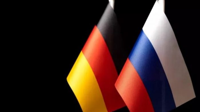 germany russian flags
