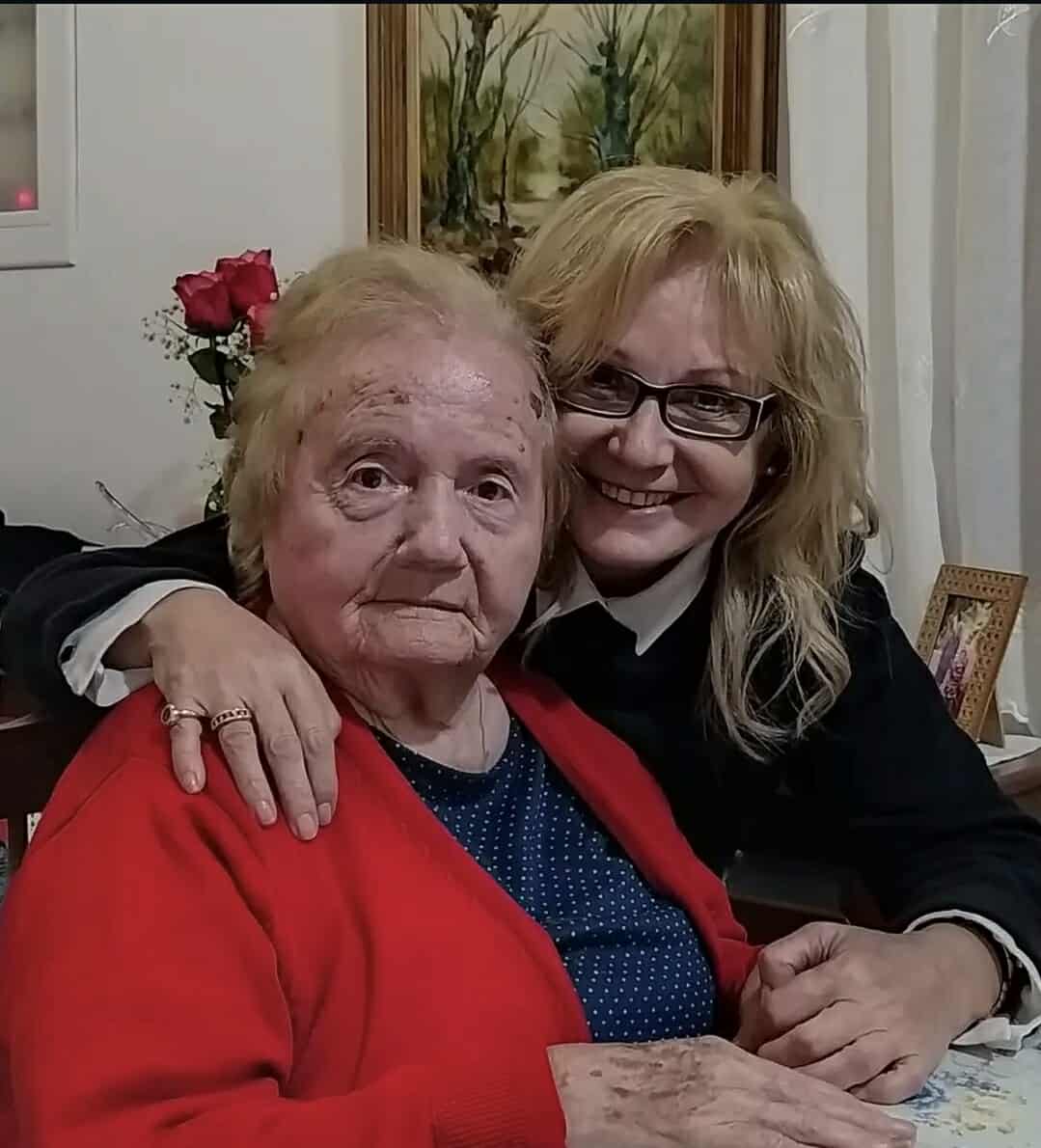 nikolouli aggeliki mitera