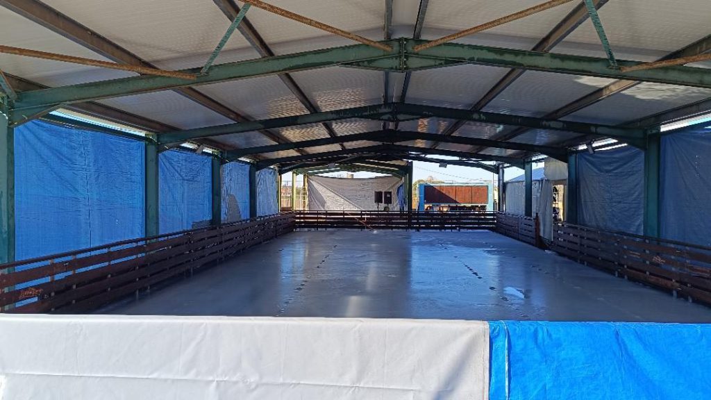 παγοδρομίου στο Μαγικό Εργοστάσιο στο Πάρκο Ξυστρή