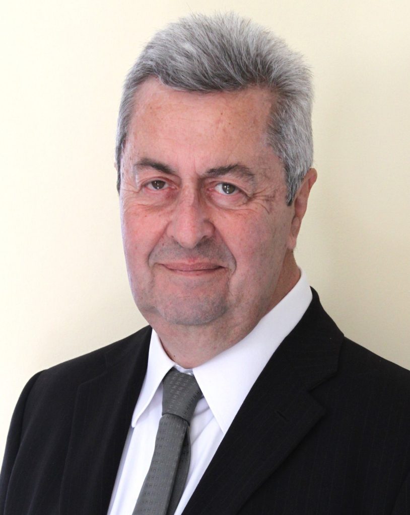 ΚΩΣΤΑΣ ΝΙΚΟΛΟΥΤΣΟΣ