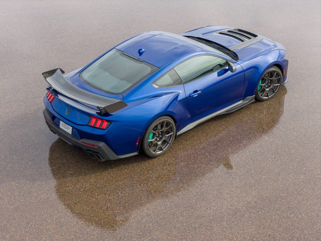 FORD MUSTANG DARK HORSE SC TRACK PACK 05 scaled 1024x768