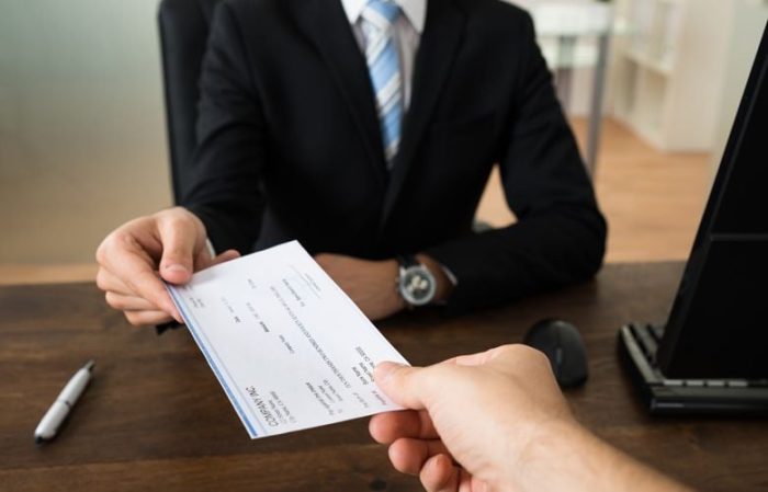 misthos salary ergasia amoibh