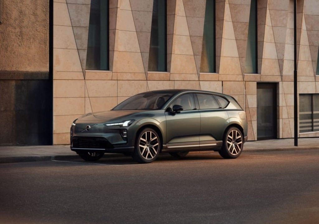 HERO IMAGE EX60 Full TIM 1155 3Q FRONT 1920x1440 1