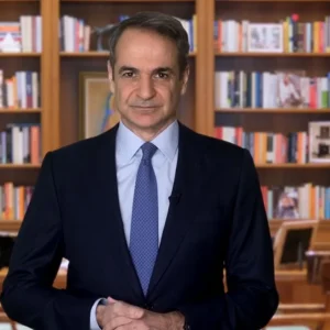 maketa mitsotakis1