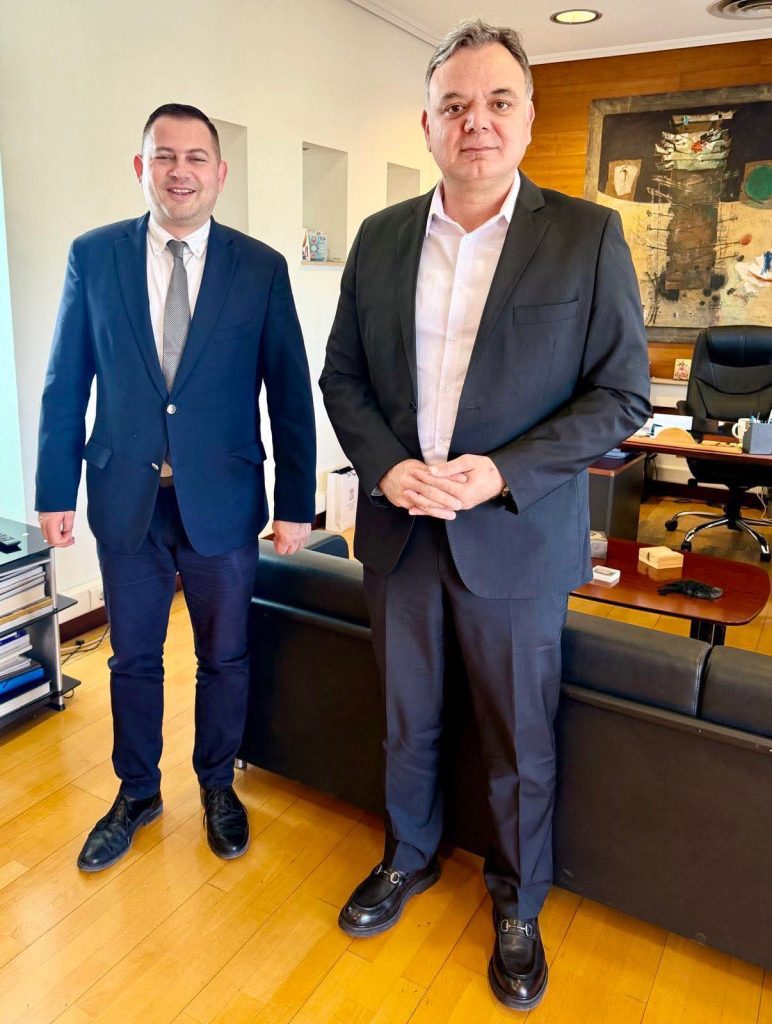 a76ecb5c 3c54 4a8f 8a9a b021a03e25b9