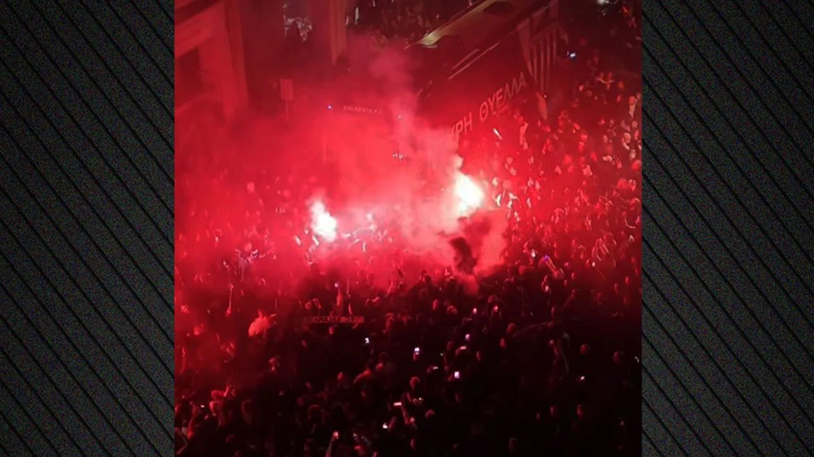 panygyrismoi fotovolides kapnogona kosmos