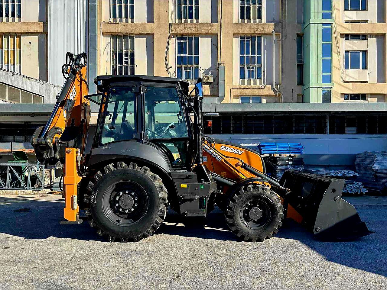 1776511336 ekskafeas.jpg