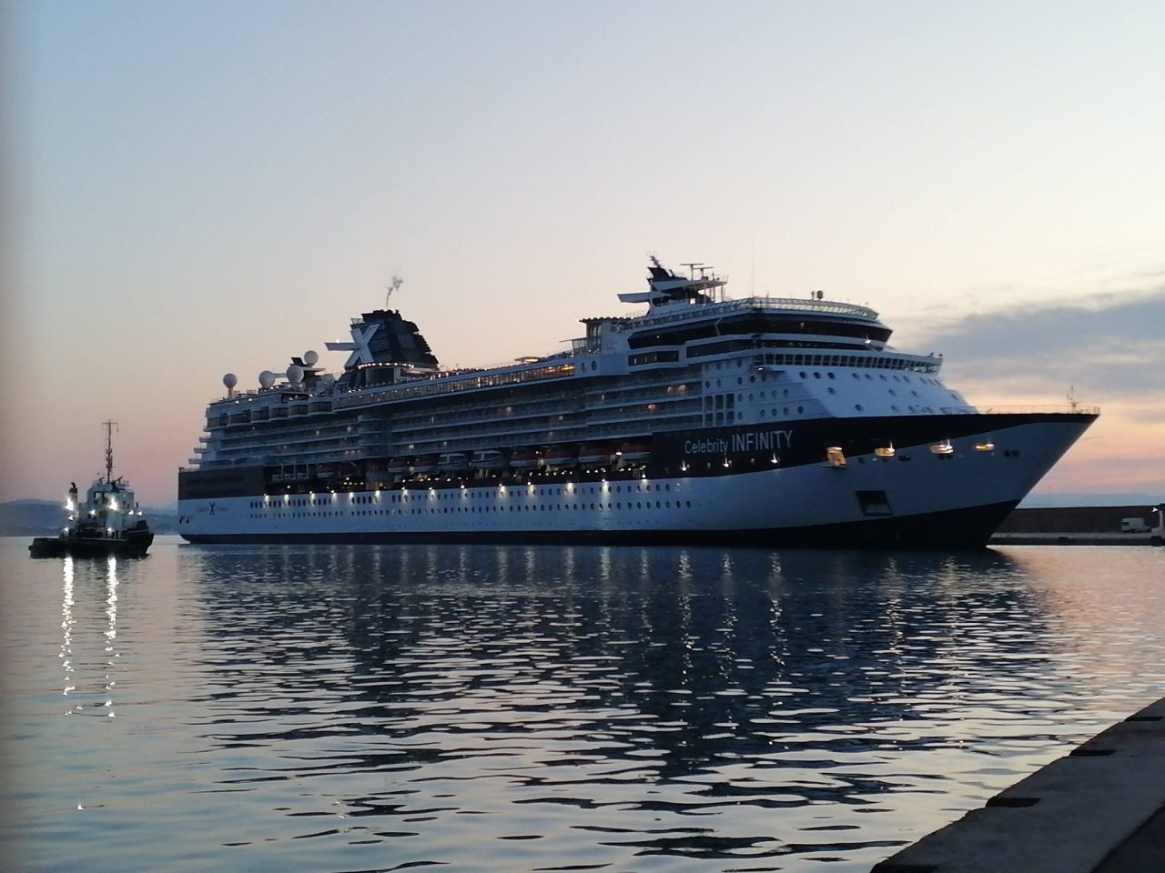 Celebrity Infinity KROYAZIOERA KATAKOLO