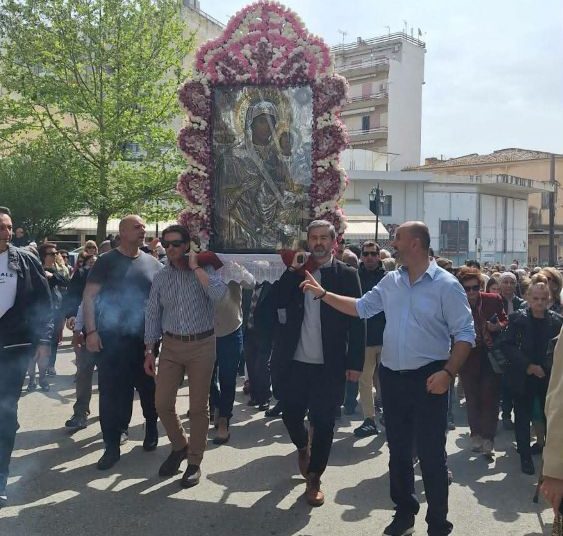 ZOODOZOY PIGIS PYRGOS PERIFORA EIKONAS