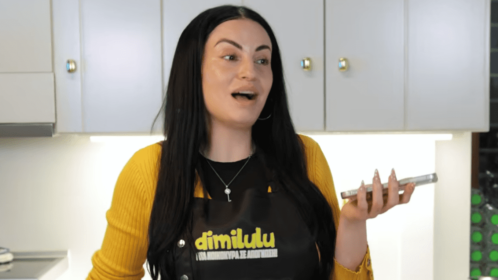 dimitra aleksandraki 2.png