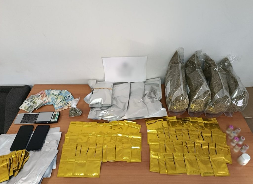 kannavh anavolika.jpg