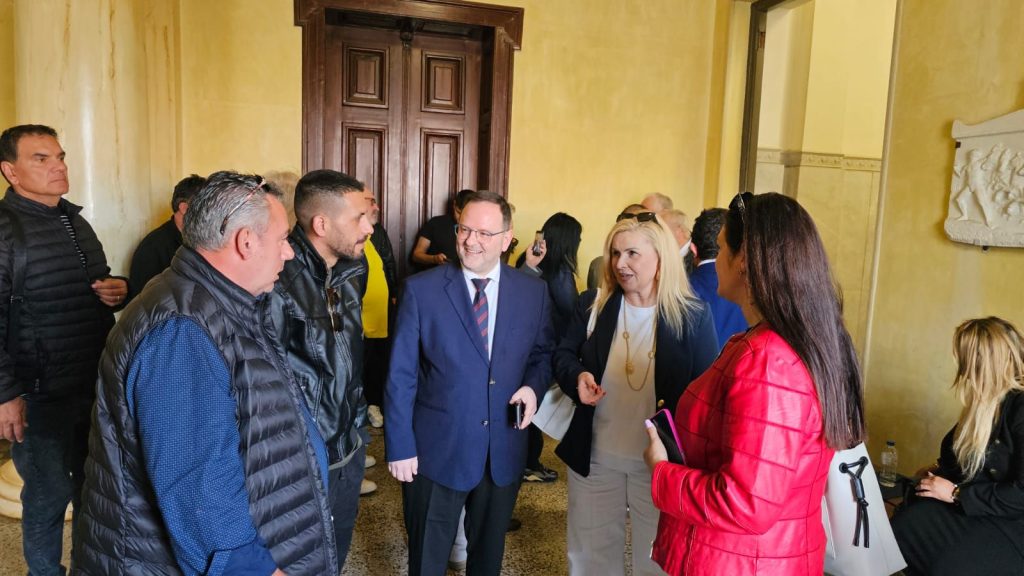 korovesis dikastiria