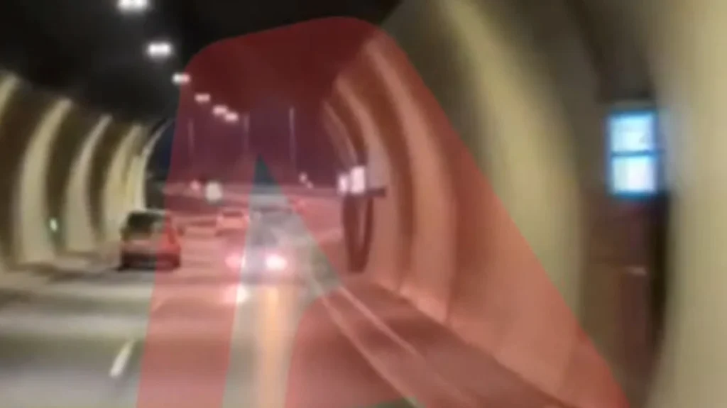 opisthen tunel arthrou