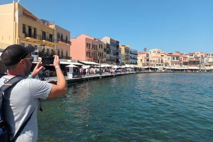 touristes xania2 jpg.webp