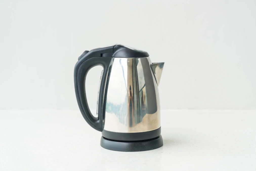 kettle cup wall background 1012x675.jpg