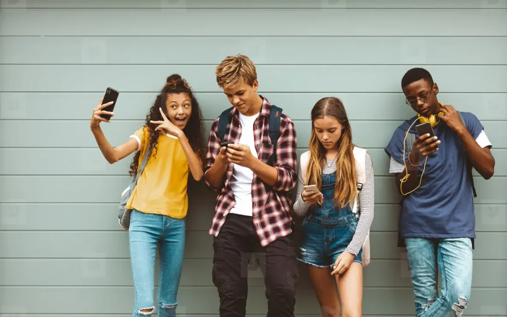 social media neoi.webp