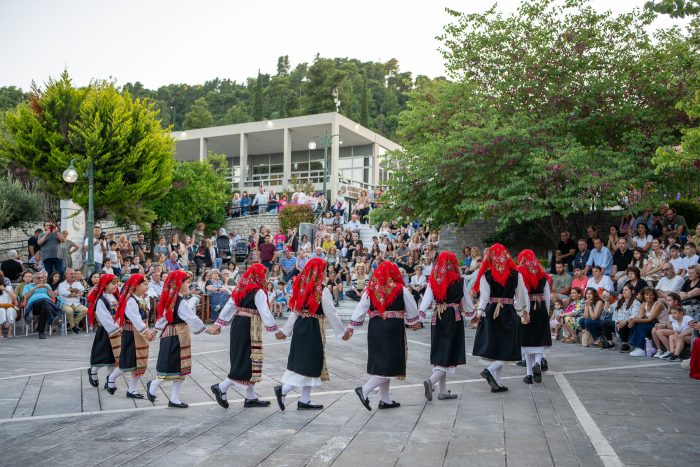 2o paidiko festival xorwn arxaias olympias1