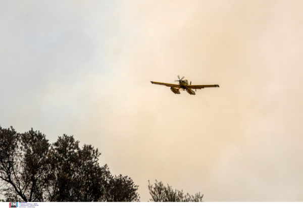 aeroskafos pyrosvestiki 600x412.jpg