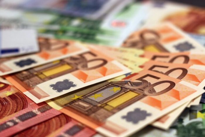 money xrimata eyro euro 3 scaled e1708939982824 768x512 1 1 1.jpg