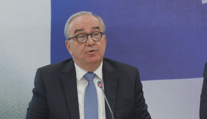 Nikos Papathanasis.jpg