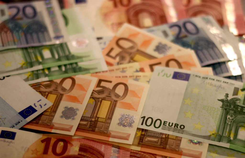 moerschy money 1005479 scaled 1.jpg