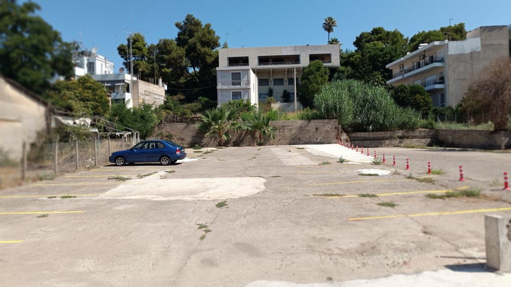 ΠΑΡΚΙΝΓΚ ΠΕΡΙΚΛΕΟΥΣ 1